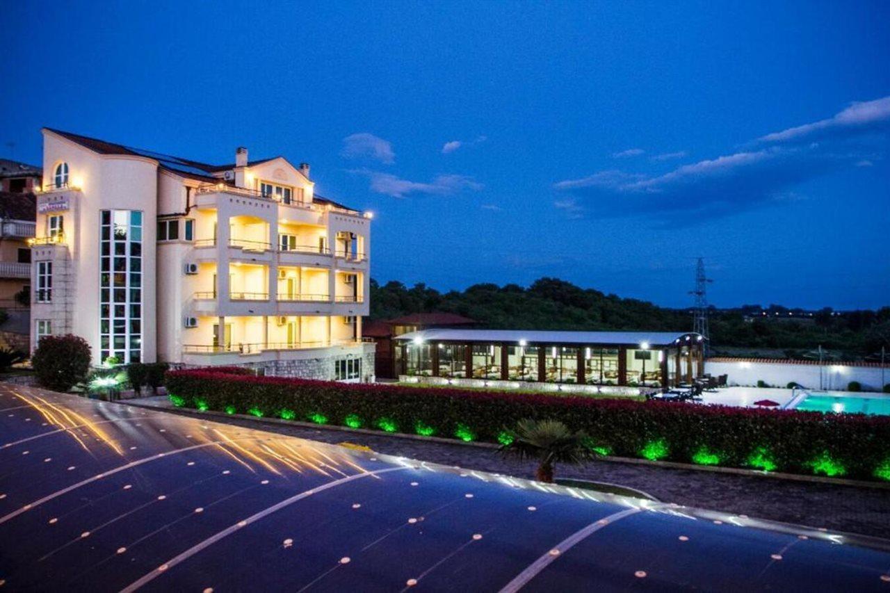 Apart Hotel Llolla Ulcinj Buitenkant foto