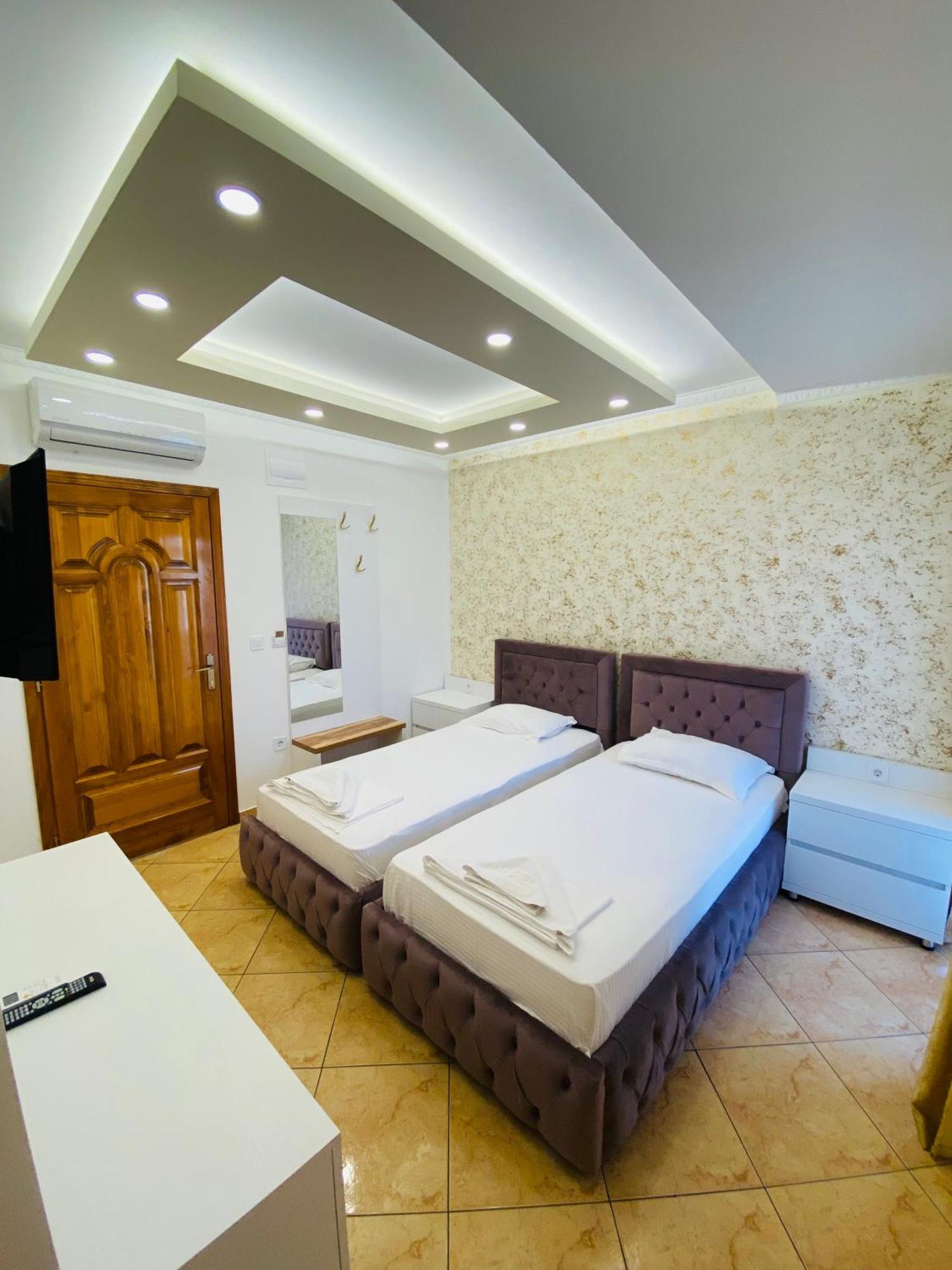 Apart Hotel Llolla Ulcinj Buitenkant foto
