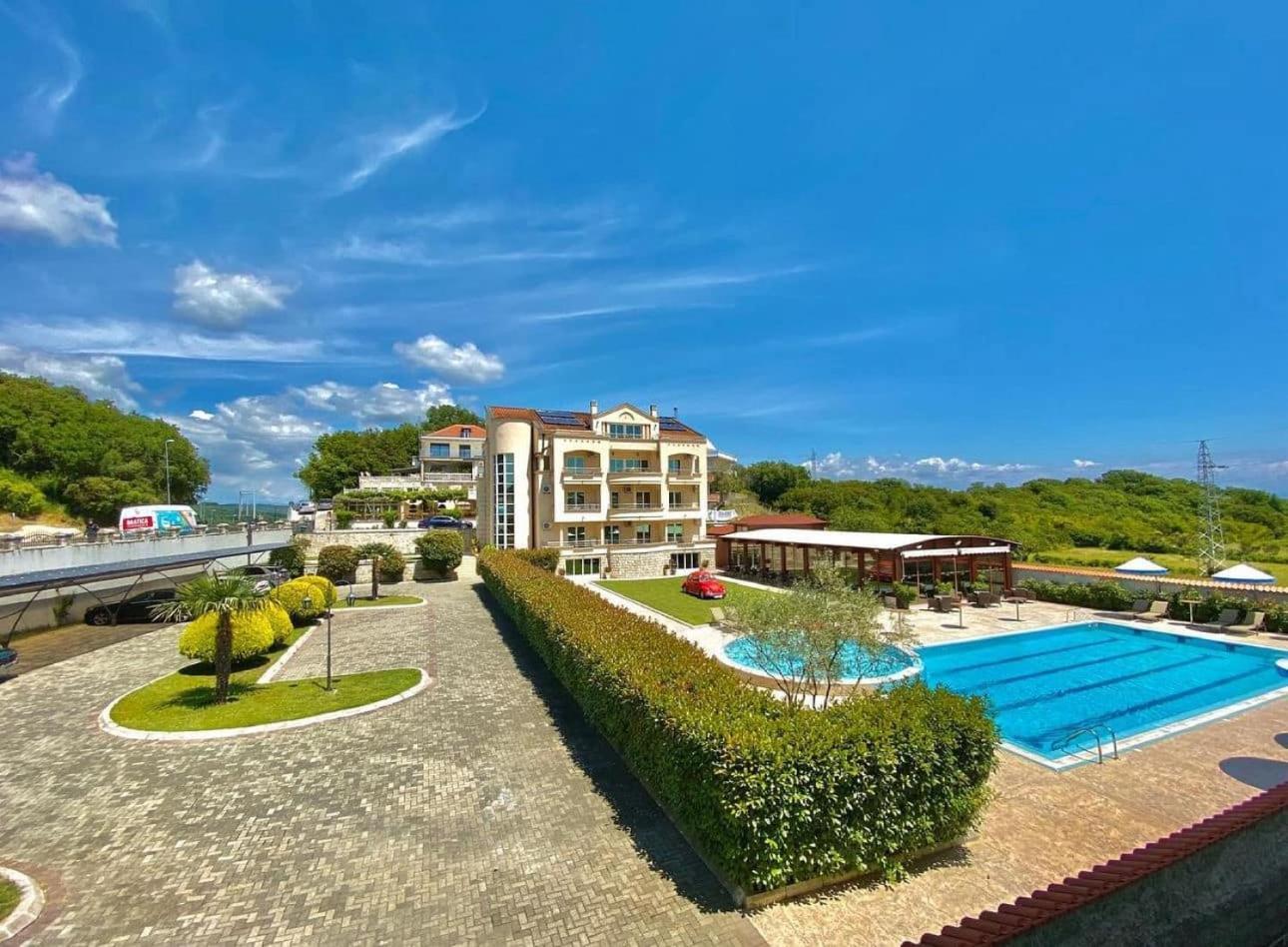 Apart Hotel Llolla Ulcinj Buitenkant foto