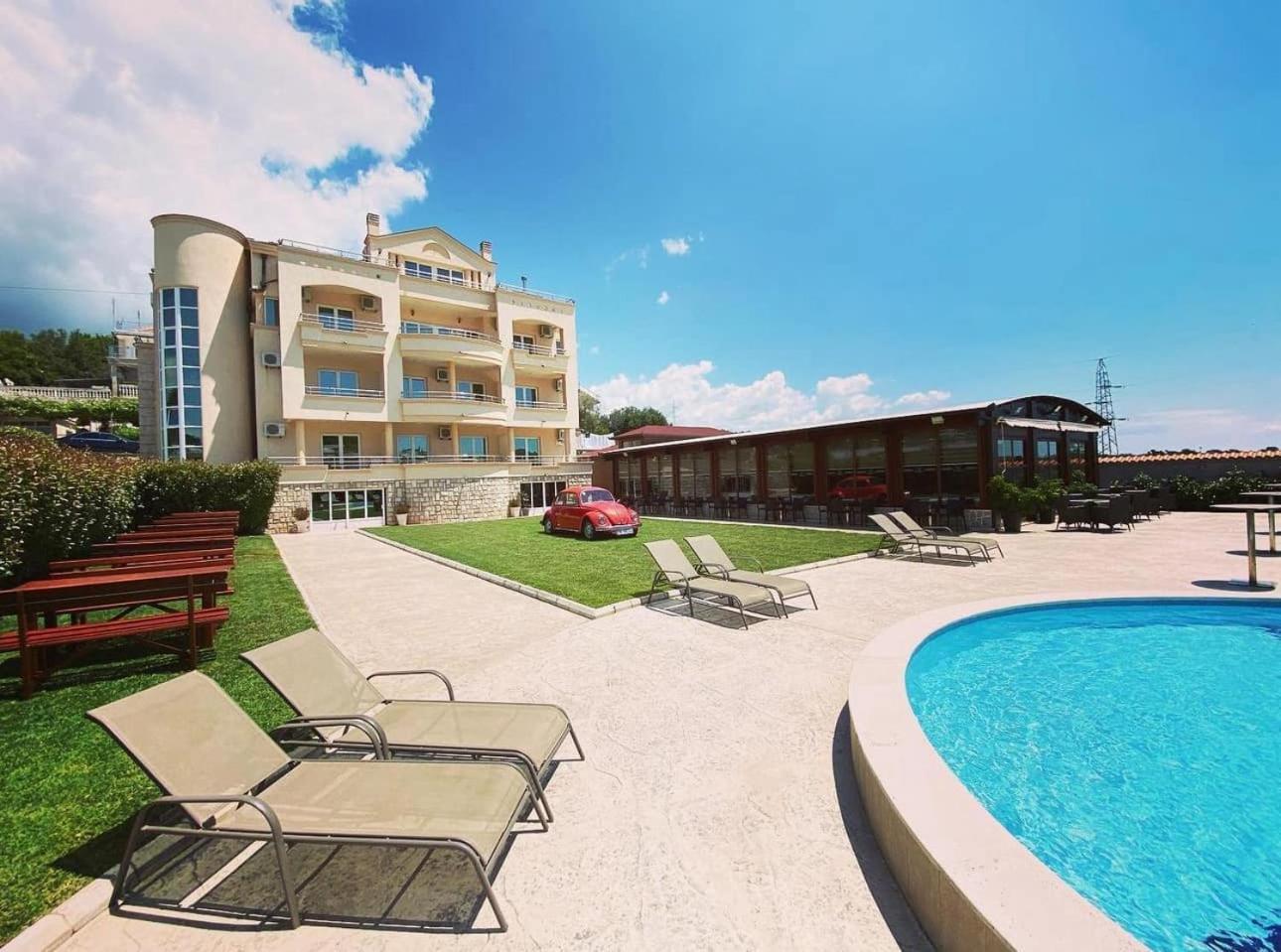 Apart Hotel Llolla Ulcinj Buitenkant foto