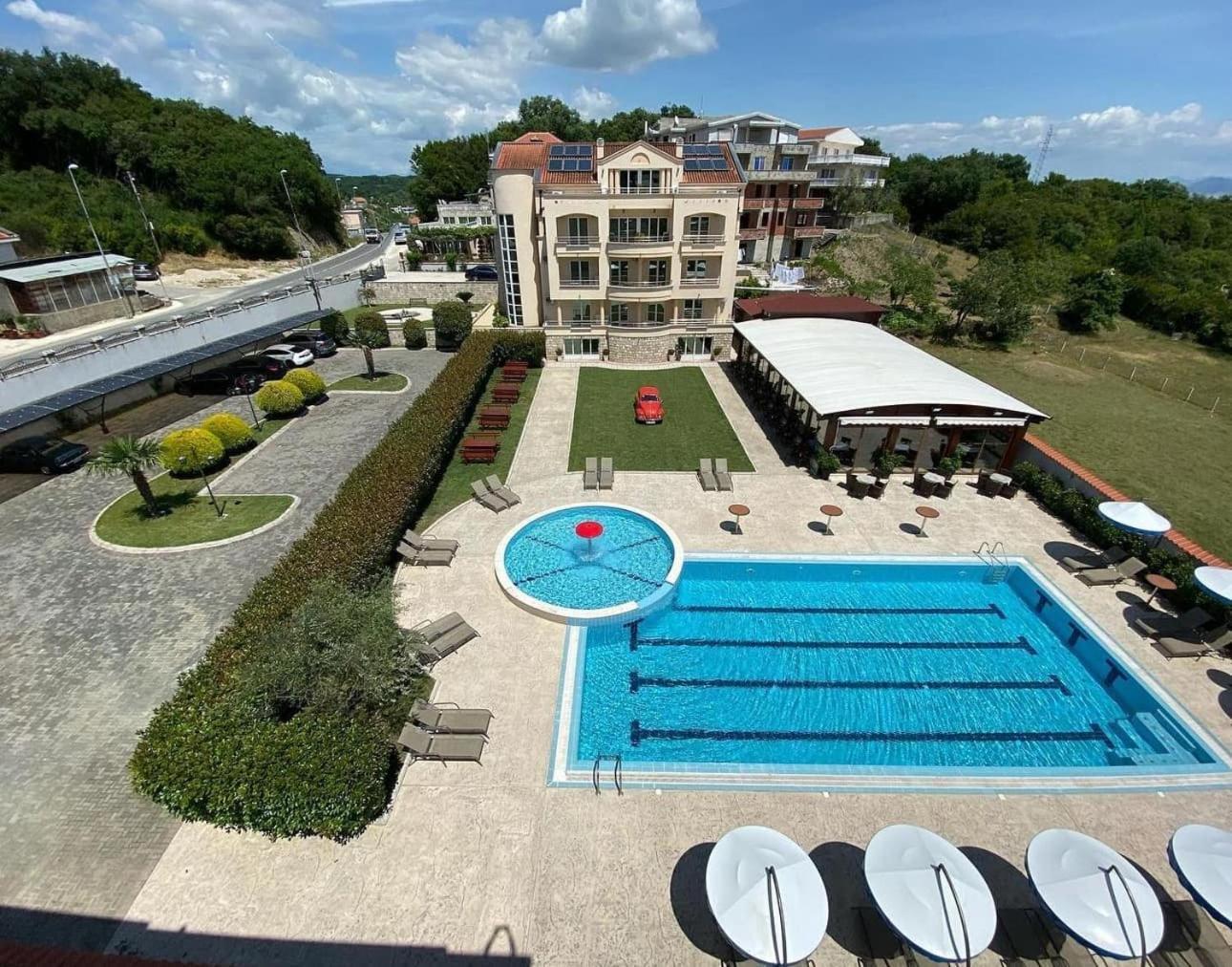 Apart Hotel Llolla Ulcinj Buitenkant foto