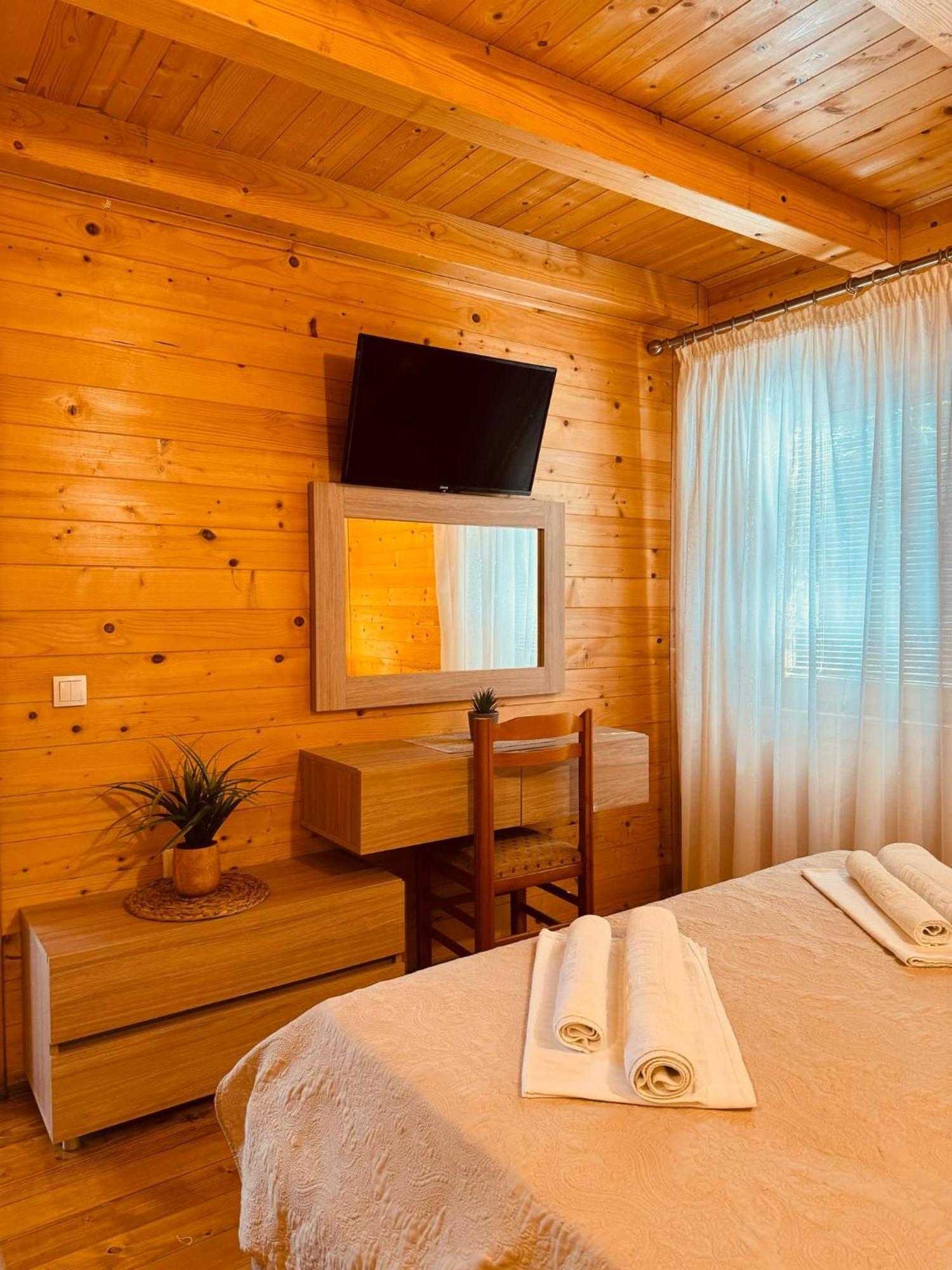 Apart Hotel Llolla Ulcinj Buitenkant foto