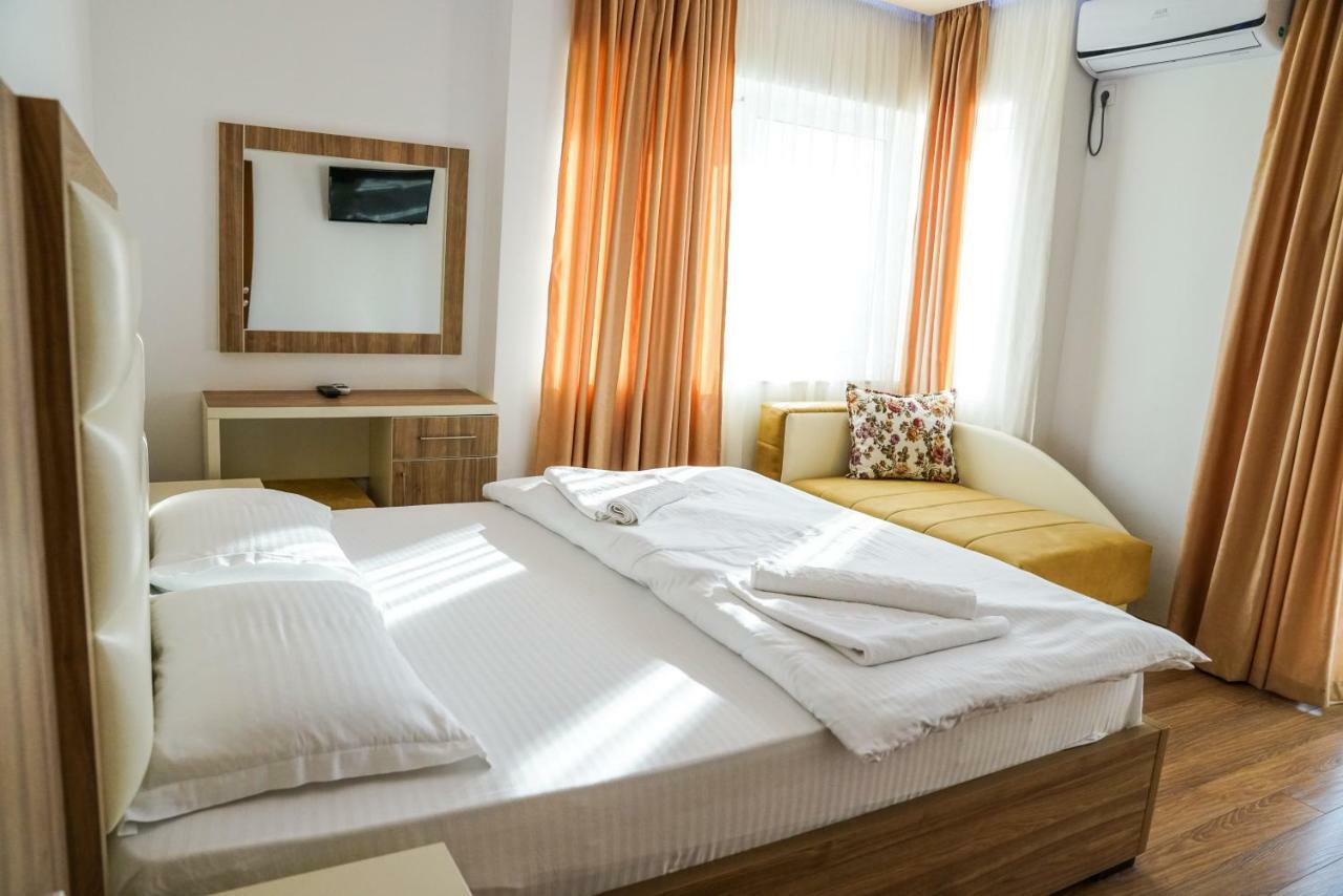 Apart Hotel Llolla Ulcinj Buitenkant foto