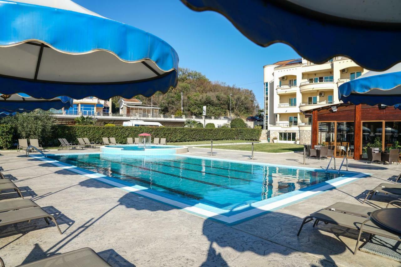 Apart Hotel Llolla Ulcinj Buitenkant foto